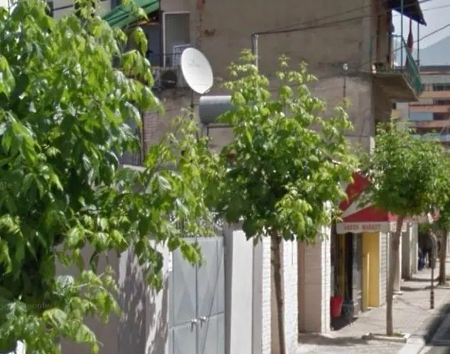 Apartament A Cheerful With Free Parking Space Tirana