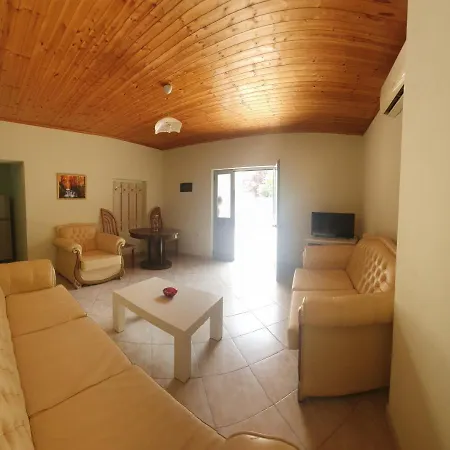 A Cheerful With Free Parking Space Apartment Tirana